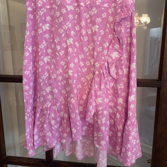 J.Crew Lavender Floral Ruffled Dress, Size 8. NWT. - Picture 2 of 9